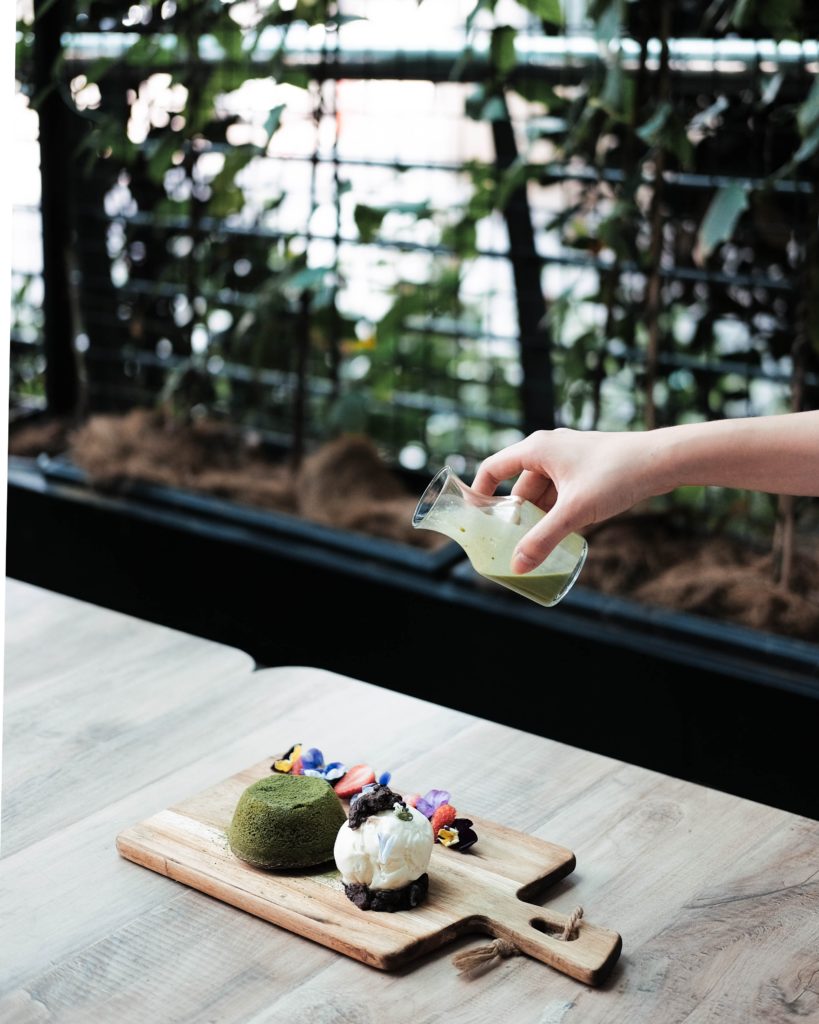 cakes with matcha tea sauce